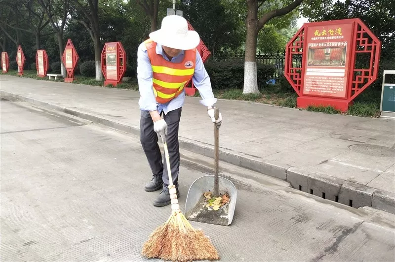 鎮(zhèn)揚(yáng)汽渡大力推進(jìn)全國文明城市創(chuàng)建工作(圖3)